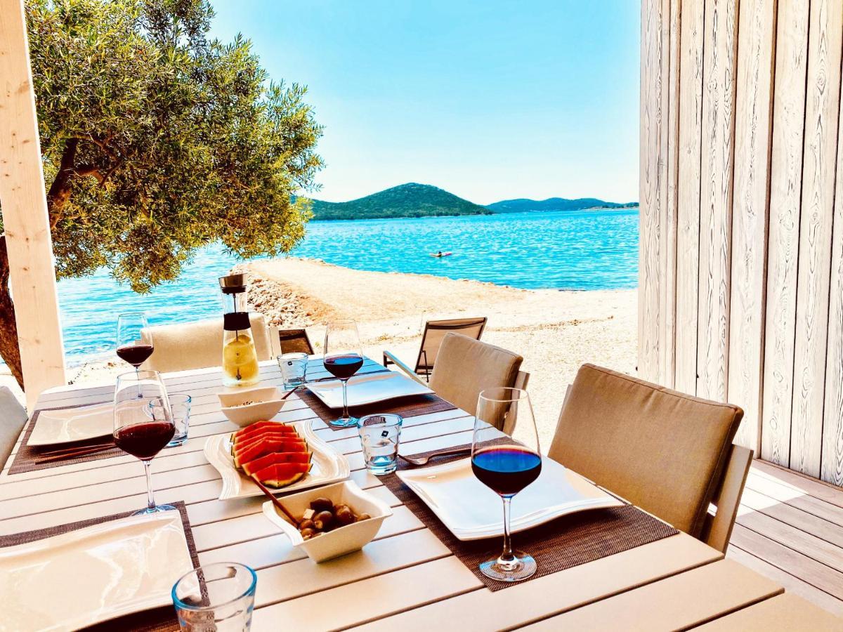Buqez Eco Resort - Beach Villa 28 - Directly By Beach Drage Dış mekan fotoğraf