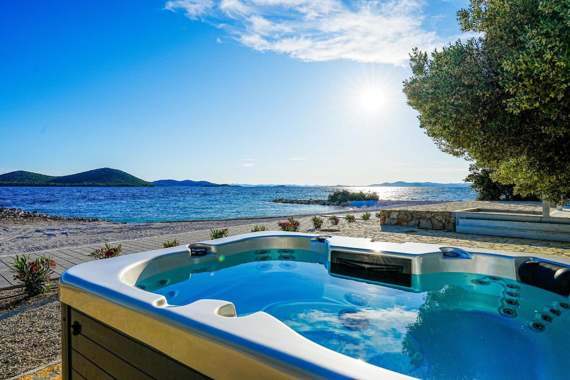Buqez Eco Resort - Beach Villa 28 - Directly By Beach Drage Dış mekan fotoğraf